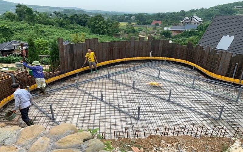 Tiến hành thi công phần thô và hệ thống kỹ thuật Tiến hành thi công phần thô và hệ thống kỹ thuật