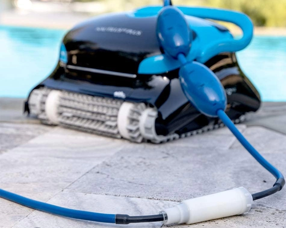 Robot Vệ Sinh Hồ Bơi “ Dolphin Nautilus CC Plus” Robot Vệ Sinh Hồ Bơi “ Dolphin Nautilus CC Plus” - Ảnh 2