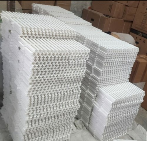 Thanh nhựa thoát xả tràn hồ bơi dài 25 cm thanh nhựa thoát máng tràn hồ bơi, thanh nhựa thoát xả tràn hồ bơi, thanh nhựa hồ bơi, thanh nhựa bể bơi, thanh nhựa hồ bơi, thanh nhựa bể bơi, phụ kiện hồ bơi, phụ kiện bể bơi, thanh nhựa hồ bơi giá rẻ, thanh nhựa bể bơi giá rẻ, thanh nhựa thoát nước sàn hồ bơi, thanh nhựa thoát nước tràn bể bơi