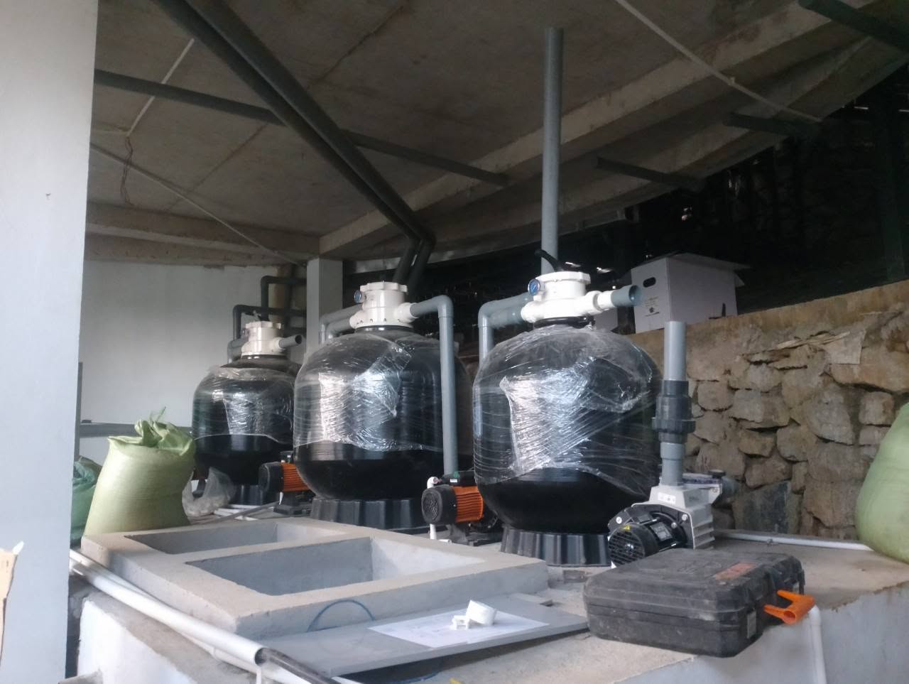 Lắp đặt heat pump máy sưởi hồ bơi tại TP HCM