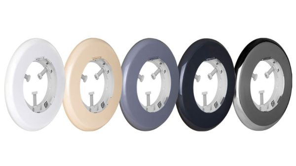 Hệ thống cố định FlexiNiche và vòng trang trí AstralPool cho đèn hồ bơi