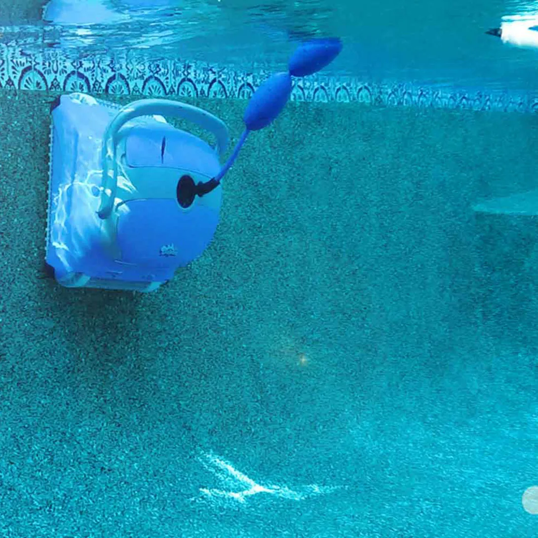 Robot Vệ Sinh Hồ Bơi Dolphin M200 Maytronics - hình 3