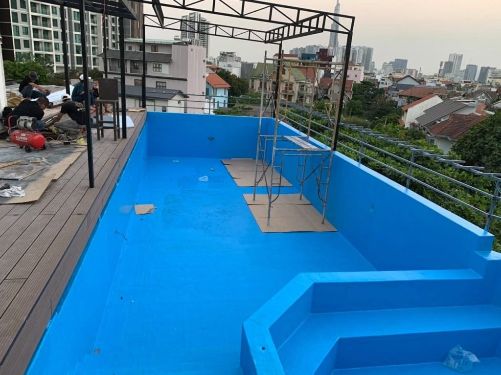 Gạch Waterline Hồ Bơi: Giải Pháp Chống Ố, Chống Bám Cặn Hiệu Quả
