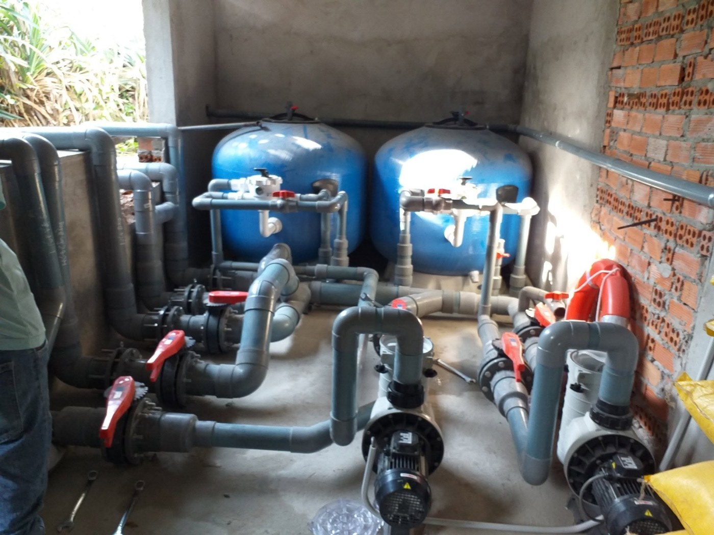sai lầm chọn thiết bị hồ bơi gây tăng chi phí